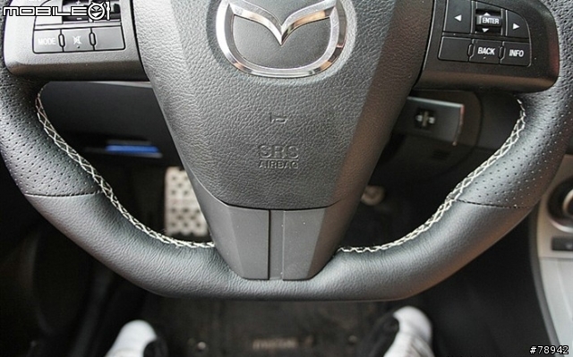 MAZDA 3 5D 原廠方向盤改裝類GTI方向盤!!
