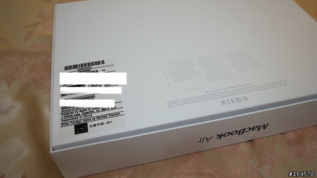 [開箱] 台灣版2011 年11' MAC book AIR 攻頂版開箱