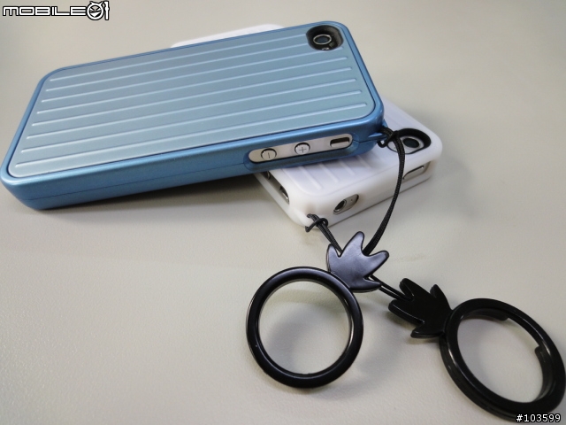 [分享]一堆iPhone4保護殼~敗家啊>"