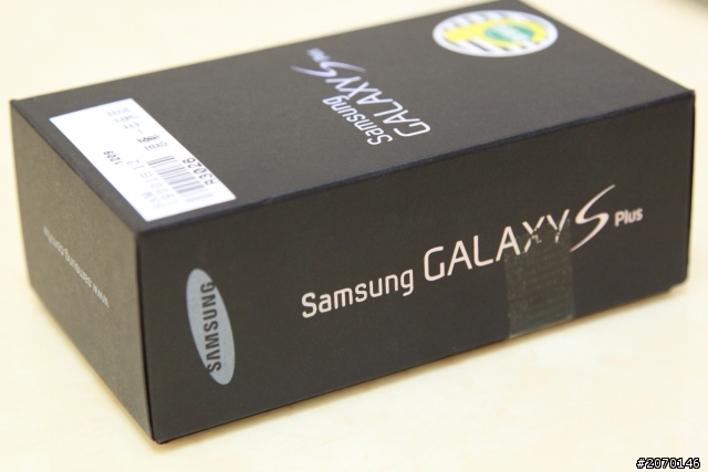 Samsung i9001 極速機 開箱文 (白色款! )  .  .   .   (一定要看到最後唷, 有 脫光光 火辣model ...)