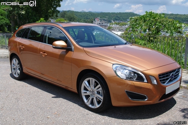 2012 V60 T5 到港~ 簡易開箱