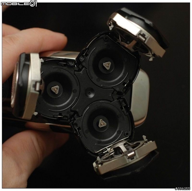 體驗真正高檔的刮鬍刀!飛利浦 Senso Touch 黑爵3D系列 RQ1290CC