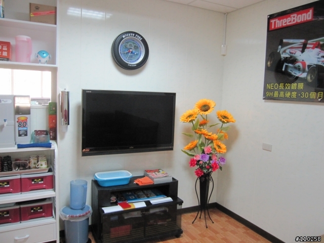 [分享] 車體鍍膜-初體驗分享!附帶外行人八天後洗車分享(抗汙、洗淨容易度測試影片)