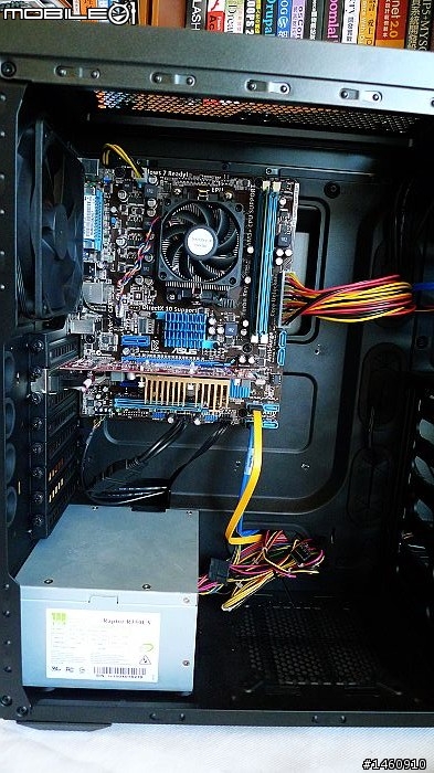 [開箱] CORSAIR 400R