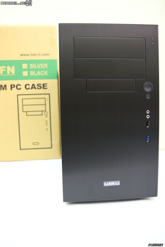 [平民開箱] 全鋁機殼 LIAN LI 聯力 最新小機殼大空間 PC-A05FN (USB3.0) 火熱裝機
