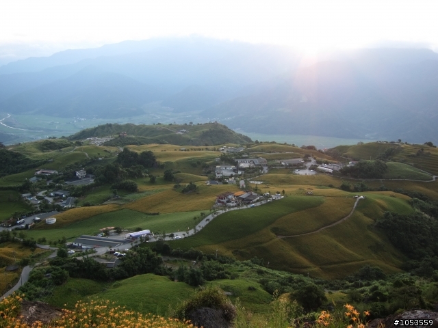 颱風前上六十石山v.s赤科山~圖多...