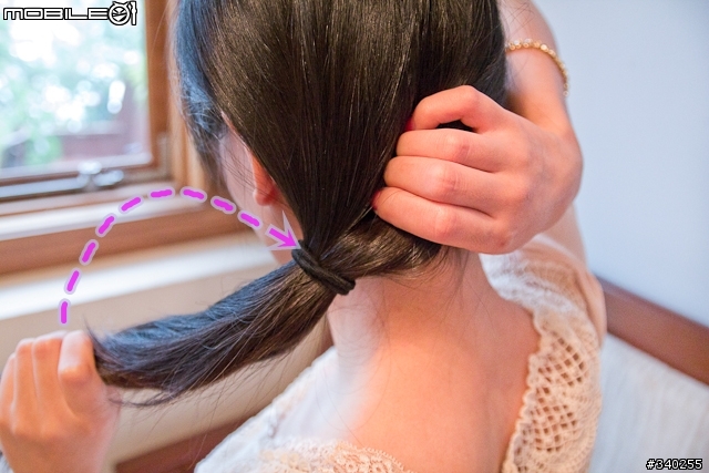 打造夏末涼感LOOK - 清爽髮型&甜美髮飾分享