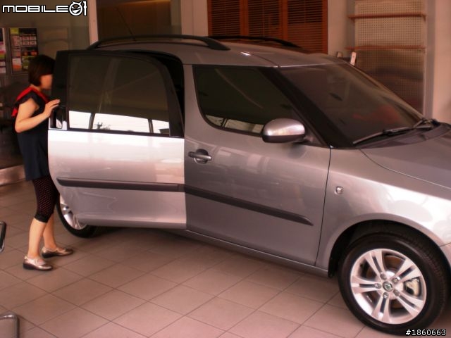 [[ 開箱??? ]] Skoda Roomster