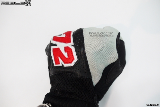 Dainese Blaster＋TECHNO AIR-4 手套＋KOMINE SK-627 護膝 入手分享