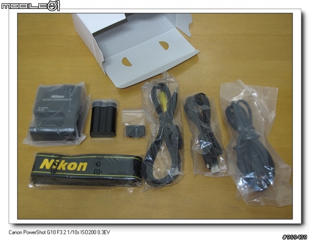 [純開箱]Nikon D7000之小朋友你不要走阿!!