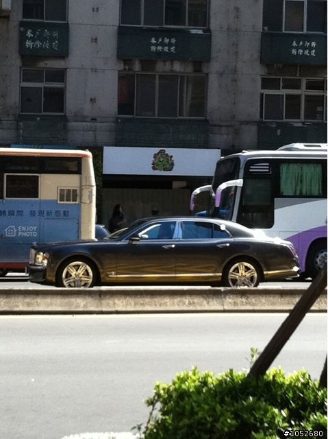 Bentley 旗艦