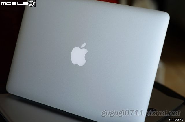 [開箱]台版New Apple MacBook Air 13" i5 SSD128GB