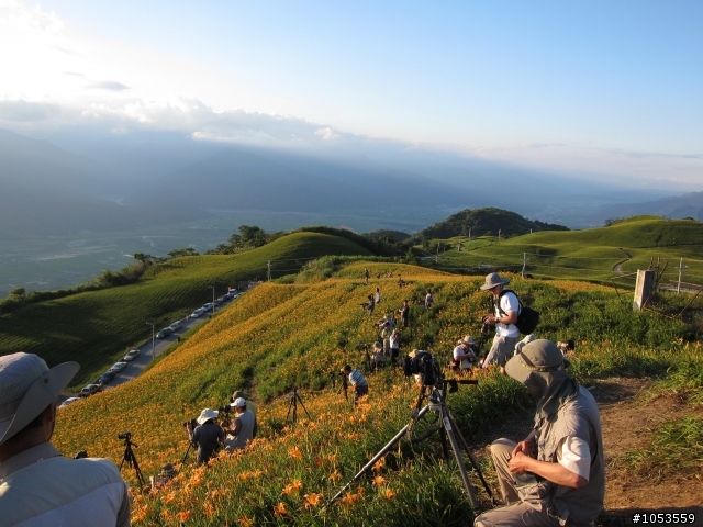 颱風前上六十石山v.s赤科山~圖多...