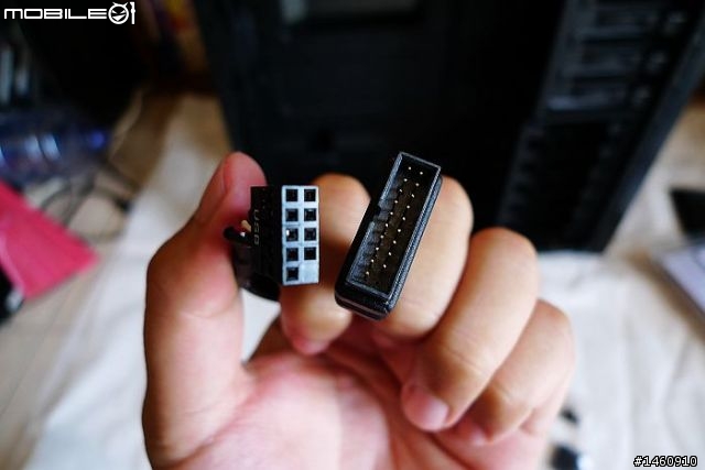 [開箱] CORSAIR 400R