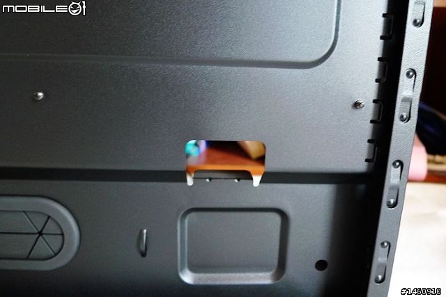 [開箱] CORSAIR 400R