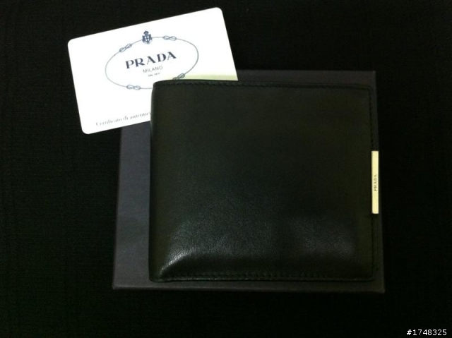 PRADA 小羊皮款 皮夾