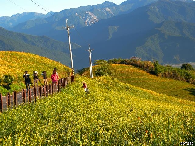 2011/08/16~18  大男子3天3夜環半島 赤科山+六十石山賞金針遊記分享