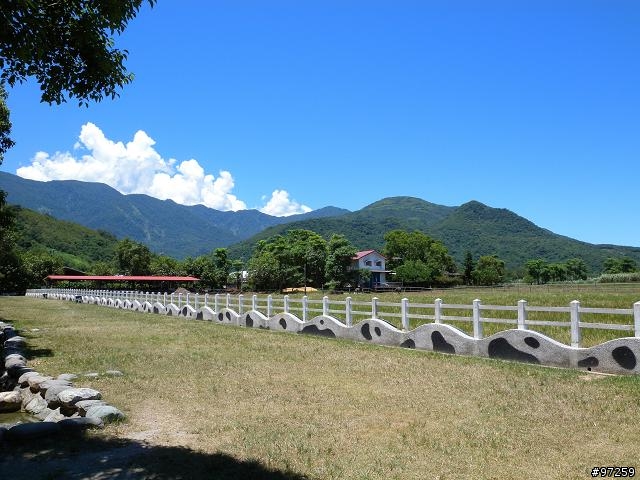 2011/08/16~18  大男子3天3夜環半島 赤科山+六十石山賞金針遊記分享