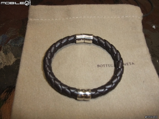 開箱 BOTTEGA VENETA 兩款皮手鍊