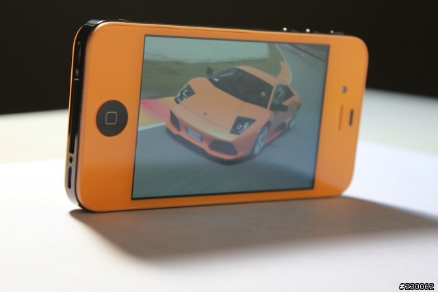 說好的！藍寶堅尼版 iphone！