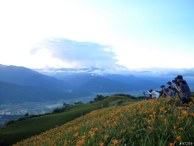 2011/08/16~18  大男子3天3夜環半島 赤科山+六十石山賞金針遊記分享