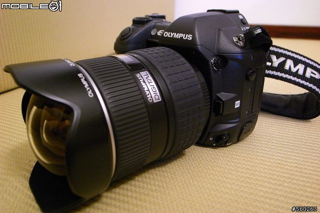 在一片EVIL機的浪潮下，我接手了Olympus E-1...