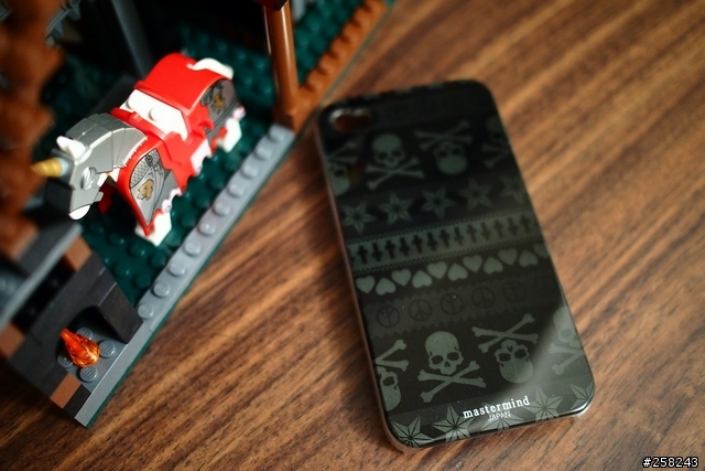 【西西分享】最昂貴的骷髏頭mastermind JAPAN x iPhone4