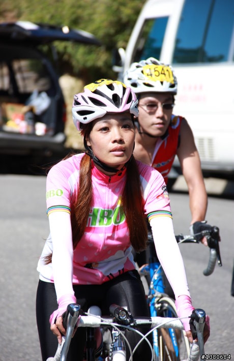 8/21 NS 武嶺單車賽之單車美女.....