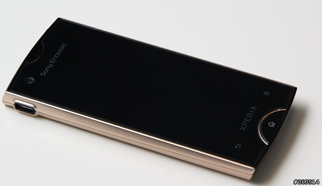 SE Xperia ray 金色到手 質感。參上