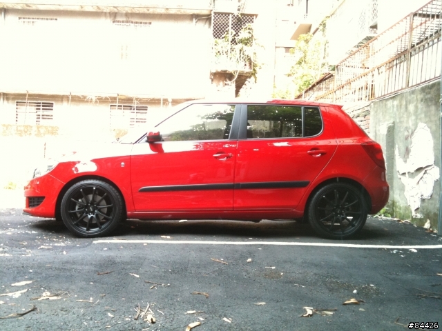 [避震器換裝] GATTO 倒插式避震器 Fabia 換裝心得，補車身側面圖