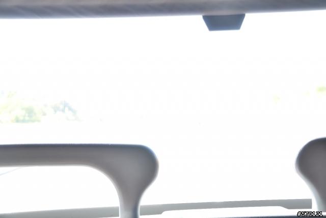 小弟的D5100的live view，測光有問題，附上圖片，可以請各位先進看一下嗎?(沒什麼人回，推一下)