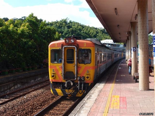 三天二夜坐火車環島兼完成 「鐵道旅行，幸福100」