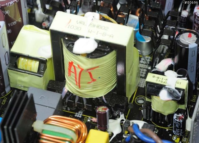 CORSAIR AX750模組化750W電源供應器簡介及測試