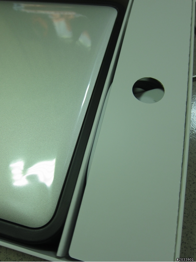 [新手] HK千里迢迢開箱文(13' 128gb)