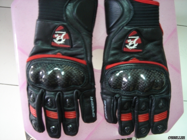 開箱初體驗 speed-r ss700 fox 護具盔甲
