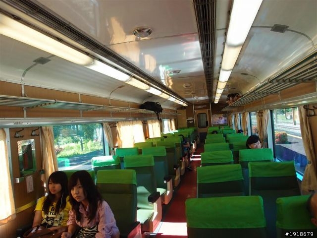 三天二夜坐火車環島兼完成 「鐵道旅行，幸福100」