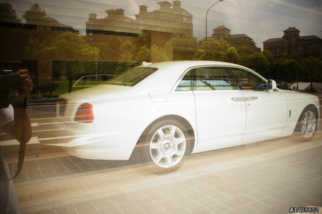 Aston Martin  Bentley Roll Royce