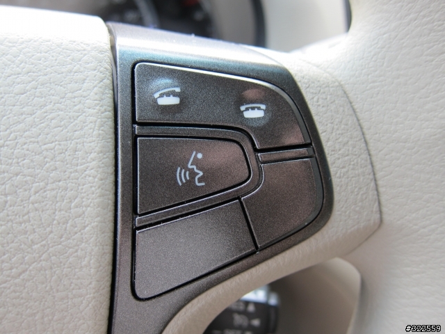 分享(開箱照)~美式家庭mini van~2011 TOYOTA  SIENNA LE款  (圖多)