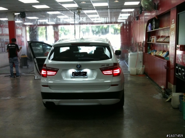 幫愛車做SPA,外加換燈泡( 更新霧燈)