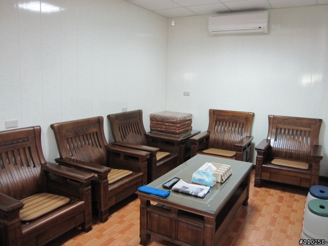 [分享] 車體鍍膜-初體驗分享!附帶外行人八天後洗車分享(抗汙、洗淨容易度測試影片)