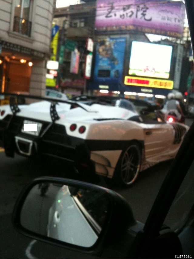 請問這台特別的車子是哪牌的?