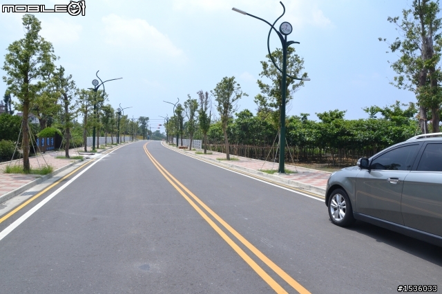 開著Luxgen SUV沿著溪州堤道到我的故鄉二水，再經由田中、北斗到達花卉之鄉田尾。