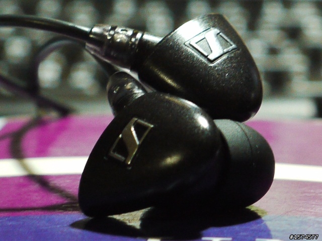[開箱] Sennheiser IE7 (新增不負責任心得....)