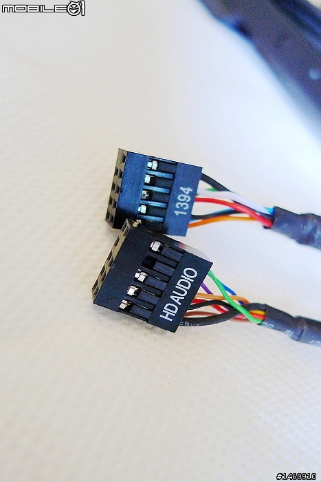 [開箱] CORSAIR 400R