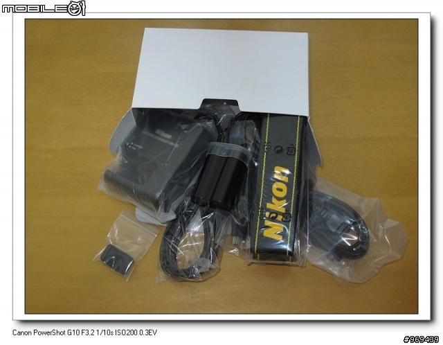 [純開箱]Nikon D7000之小朋友你不要走阿!!