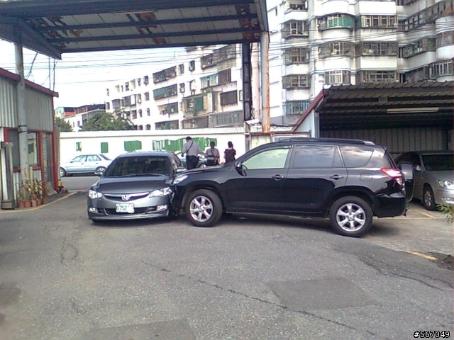 CIVIC被撞，請問後續車禍理賠事宜及方法?10/12更新