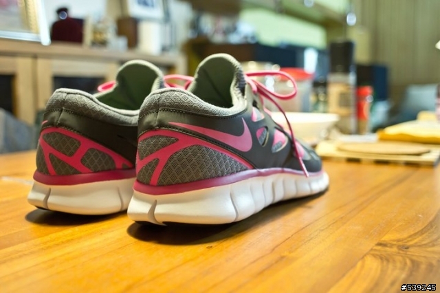 [小小開箱]NIKE iD FREE RUN +2