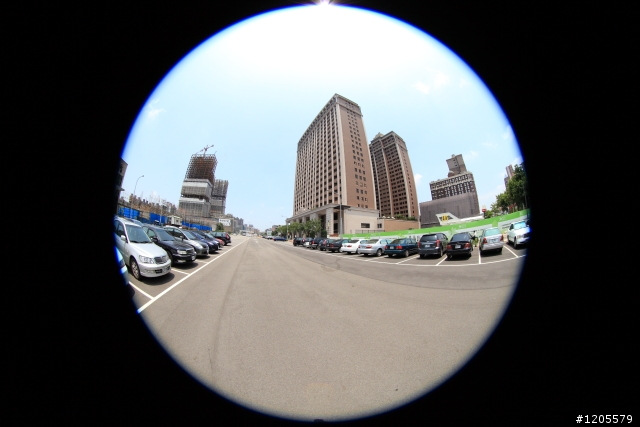 Canon EF 8-15mm F4L USM 變焦魚眼小測試