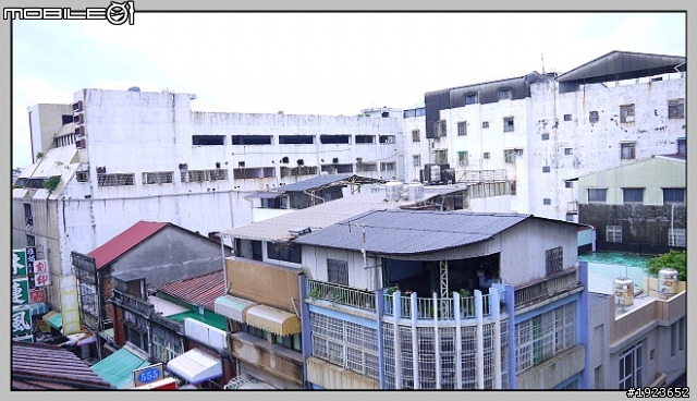 [G2]14-42/=便宜還不錯的外掛廣角鏡.[新增夜間.外景]