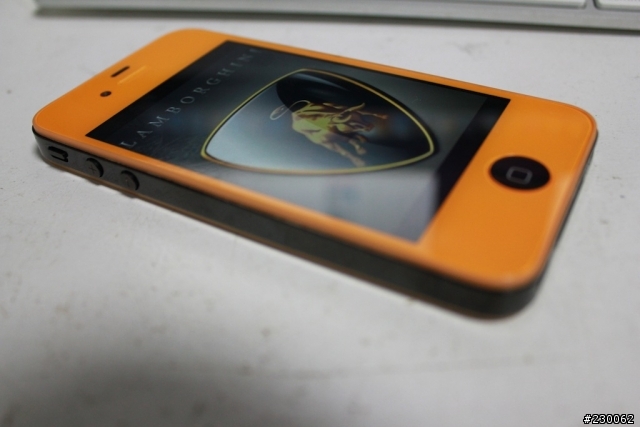 說好的！藍寶堅尼版 iphone！